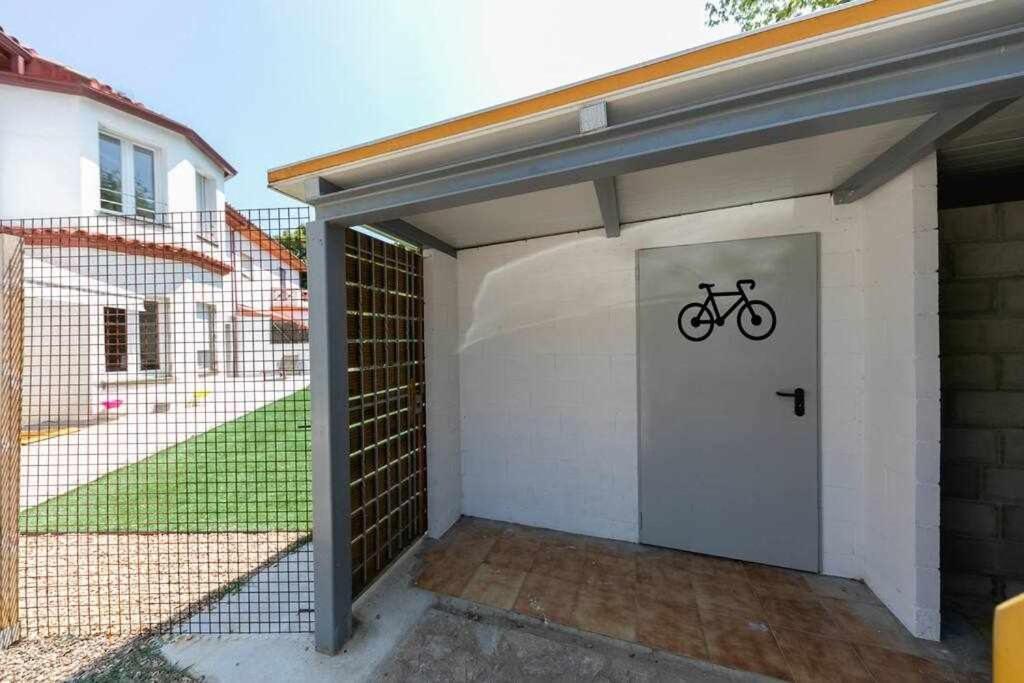 Newly Renovated Room W Pool Y Bikeparking Girona Exteriér fotografie